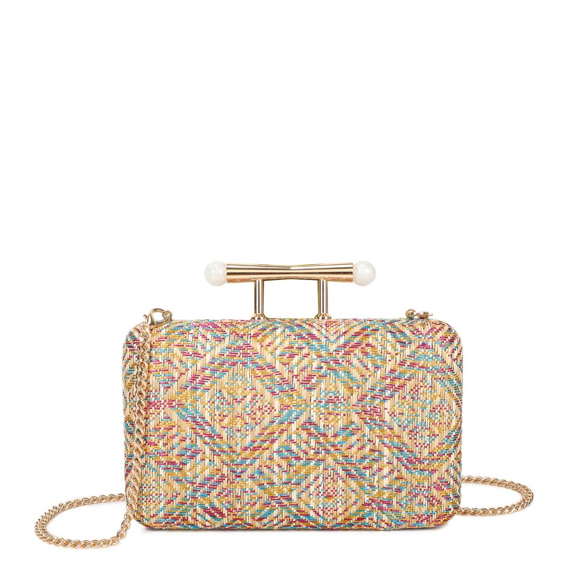 Pochette de senhora em ráfia