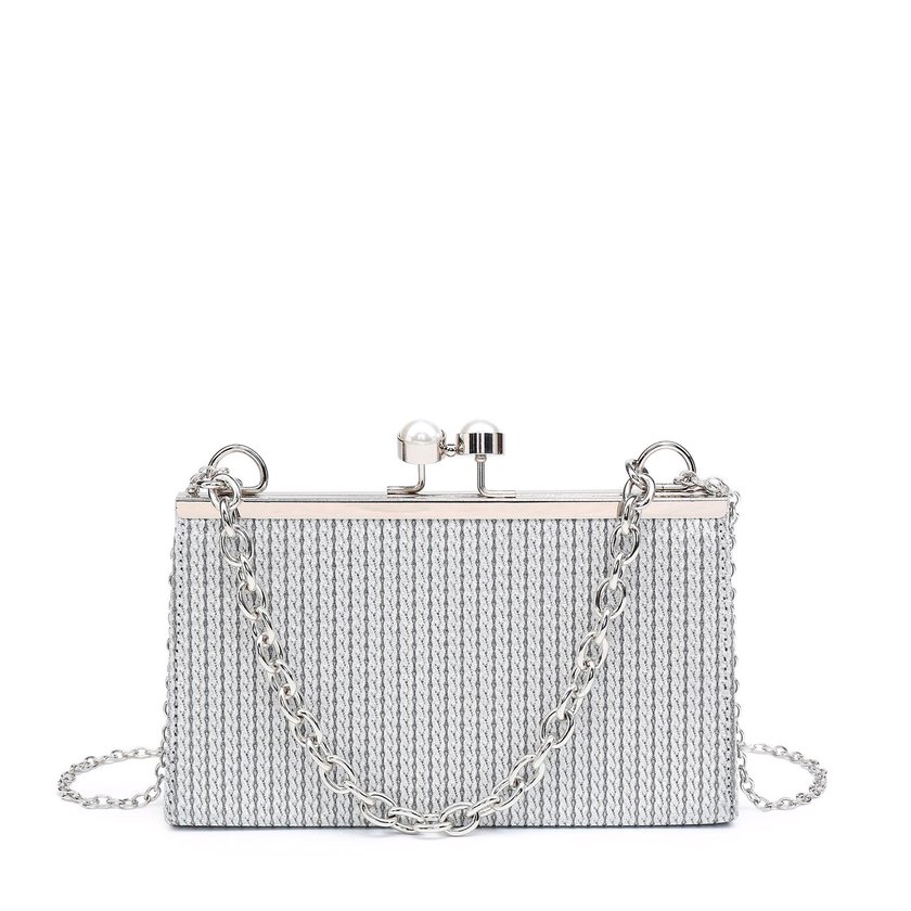 Party bag with chain handle and pearls on the GB clasp
