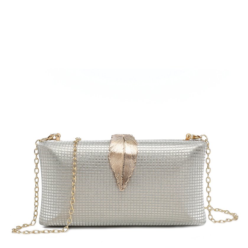 Party bag with GB distinctive closure