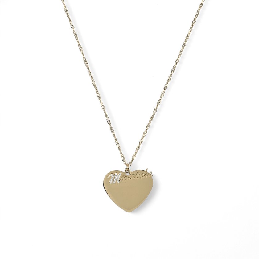 Delicate necklace with the word madrinha