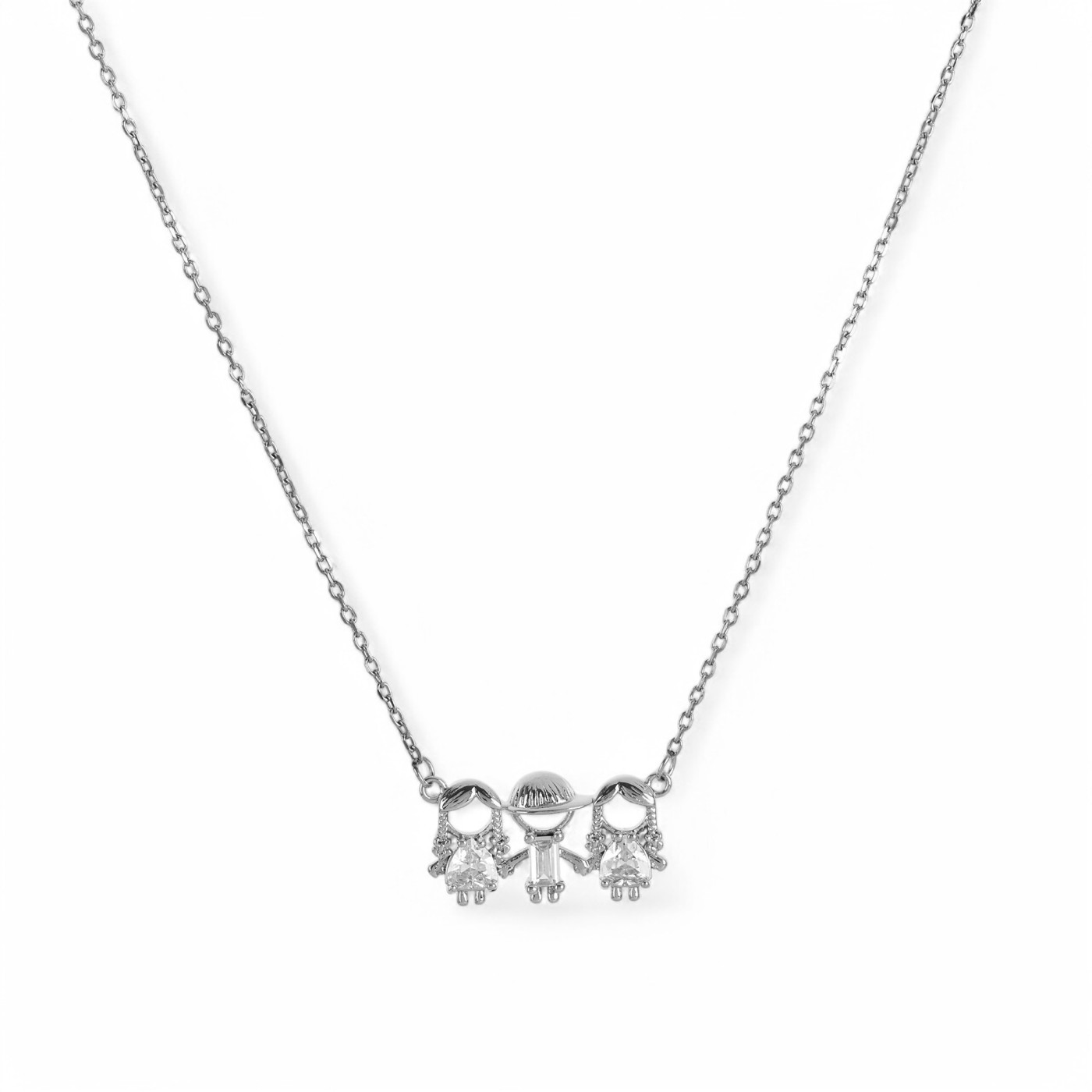Collar BeLove con dos niñas y un niño