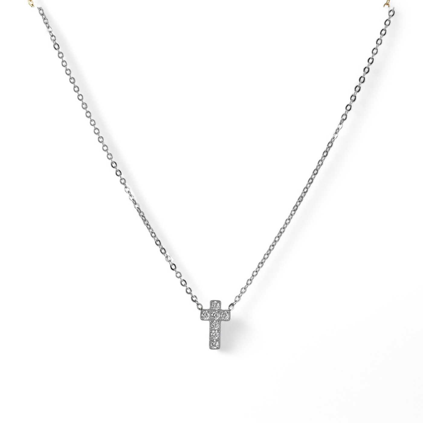 Colar Delicate com cruz e zircônias