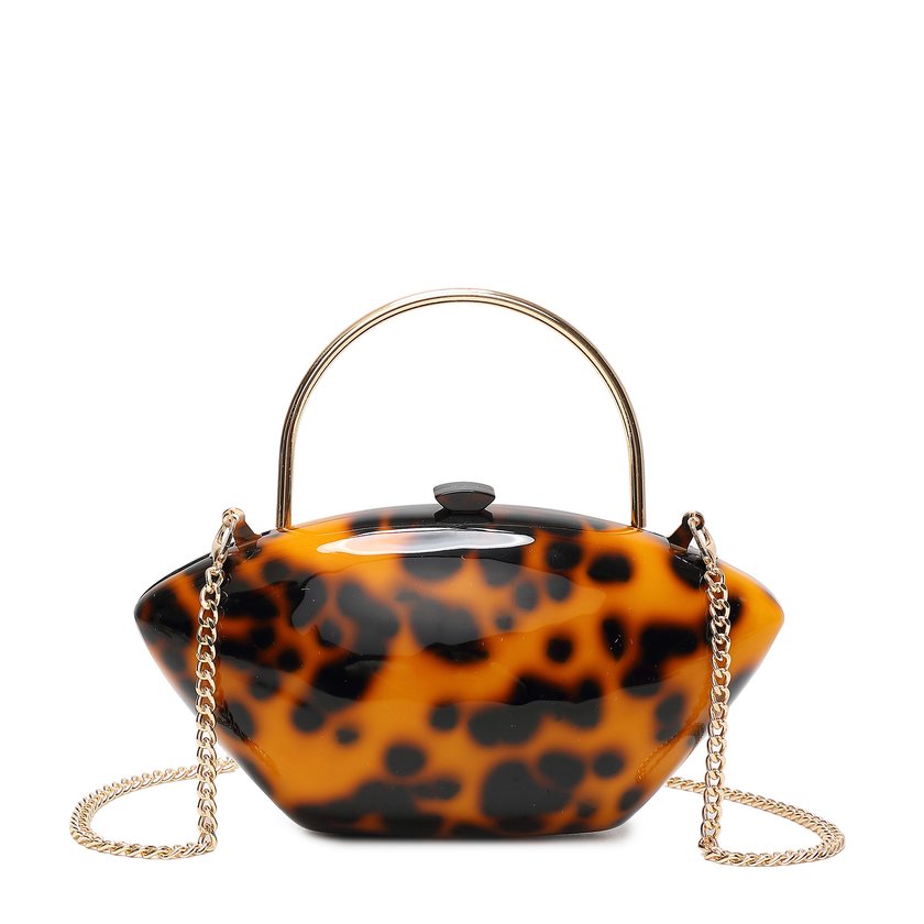 Pochette de señora en acrílico