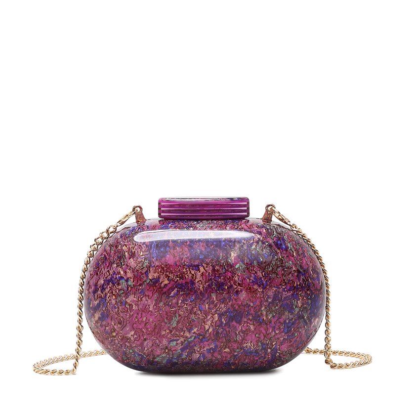 Pochette de señora en acrílico