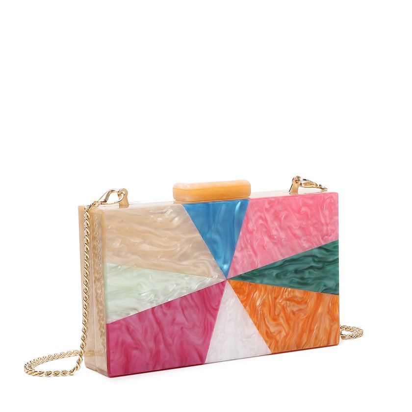 Pochette de señora en acrílico