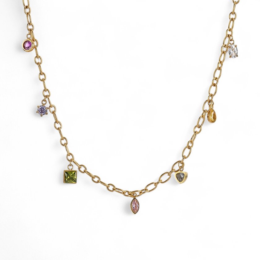 Delicate necklace with natural crystals