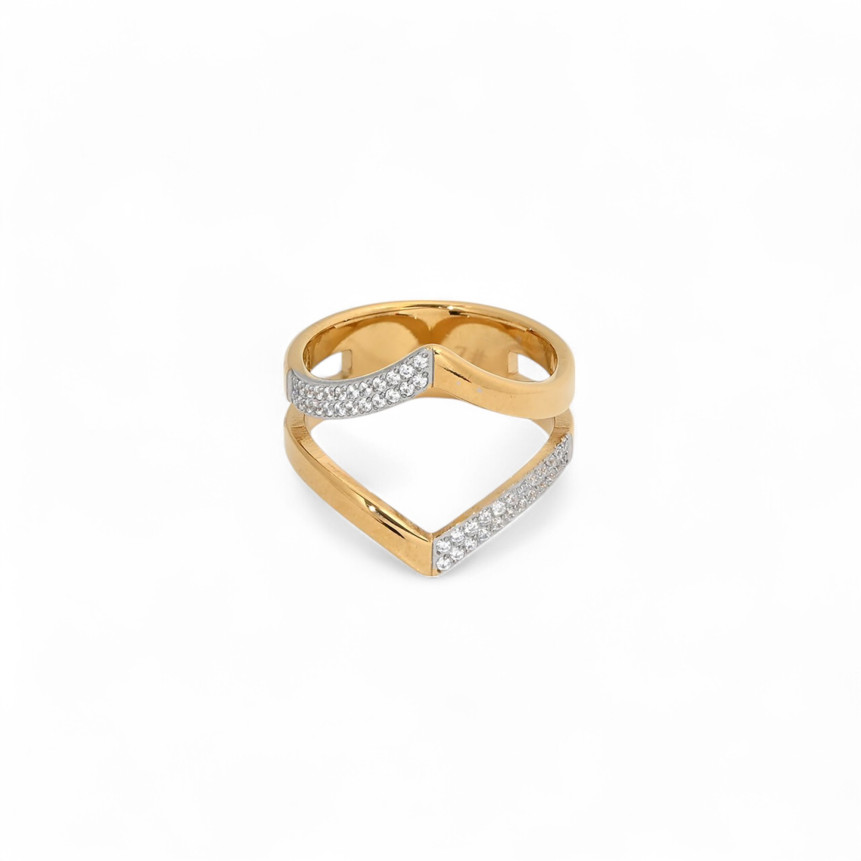 Glamour ring with zirconia