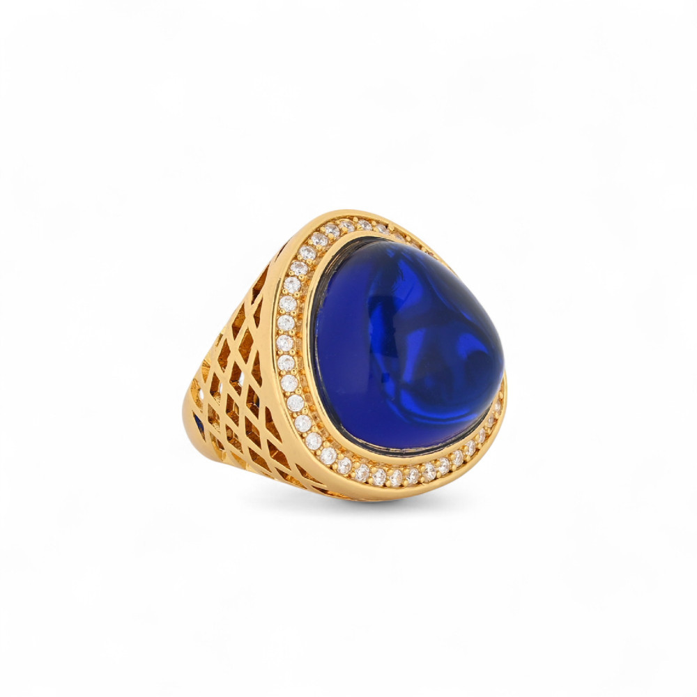 Anel BeLove com pedra triangular