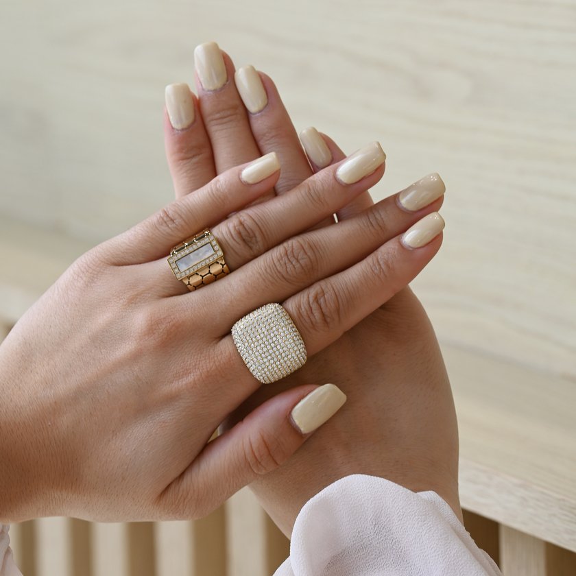 Anel Delicate com zircônias