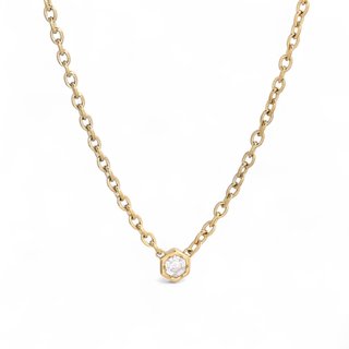 Delicate necklace with zirconia
