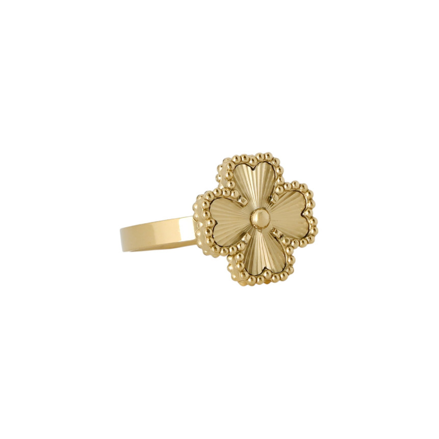 Steel ring clover texture GB