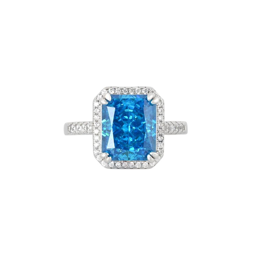 Luxury Ring with rectangular stone