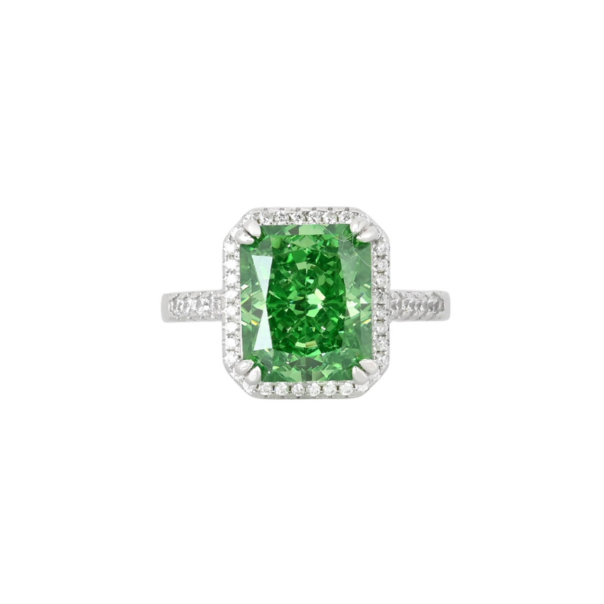 Luxury Ring with rectangular stone