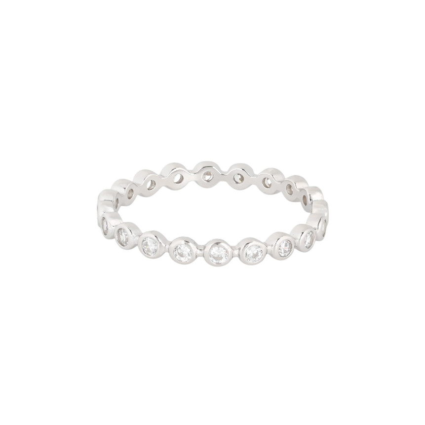 Luxury ring with zirconias