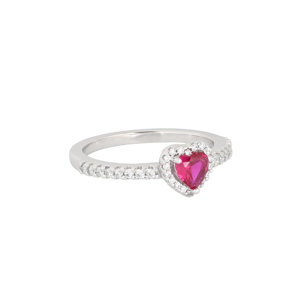 Ring Luxury with heart and zircons