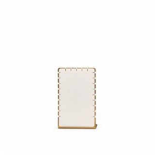 Expositor de collares en blanco