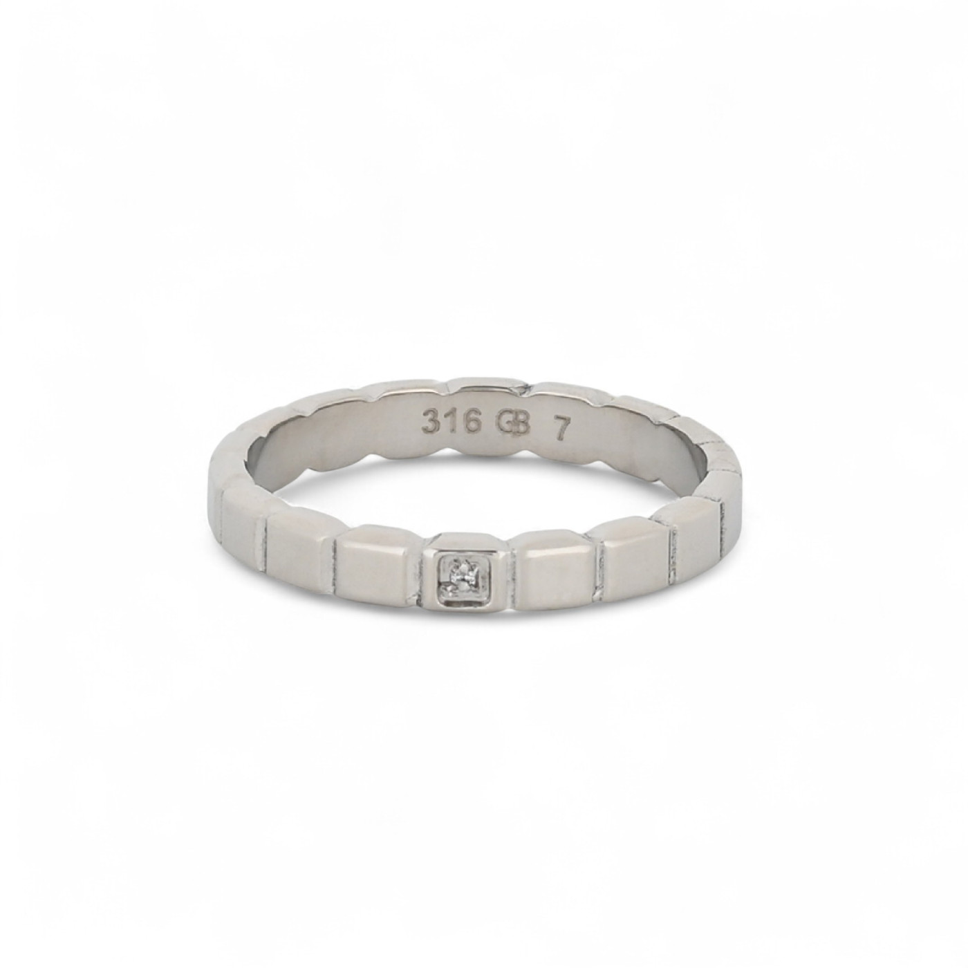 Anello Belove con uno zirconia