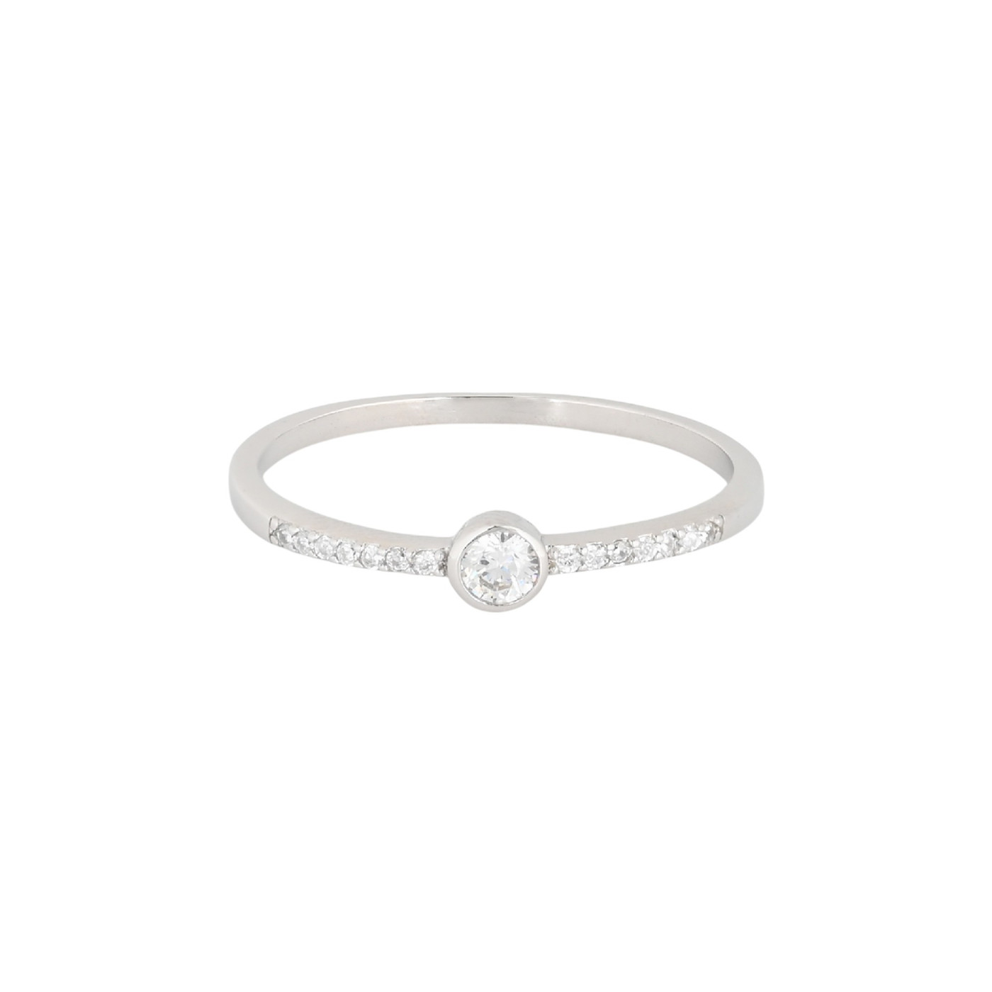 Luxury Basic Ring with diamonds