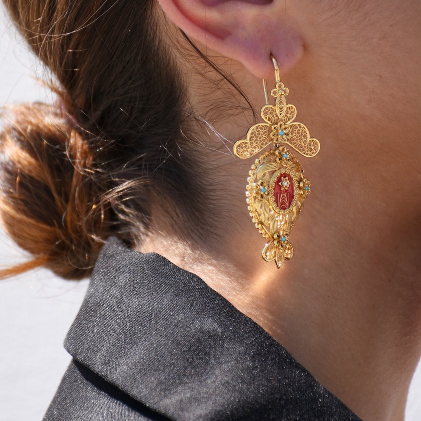 Encantos Portugal monstrance earrings