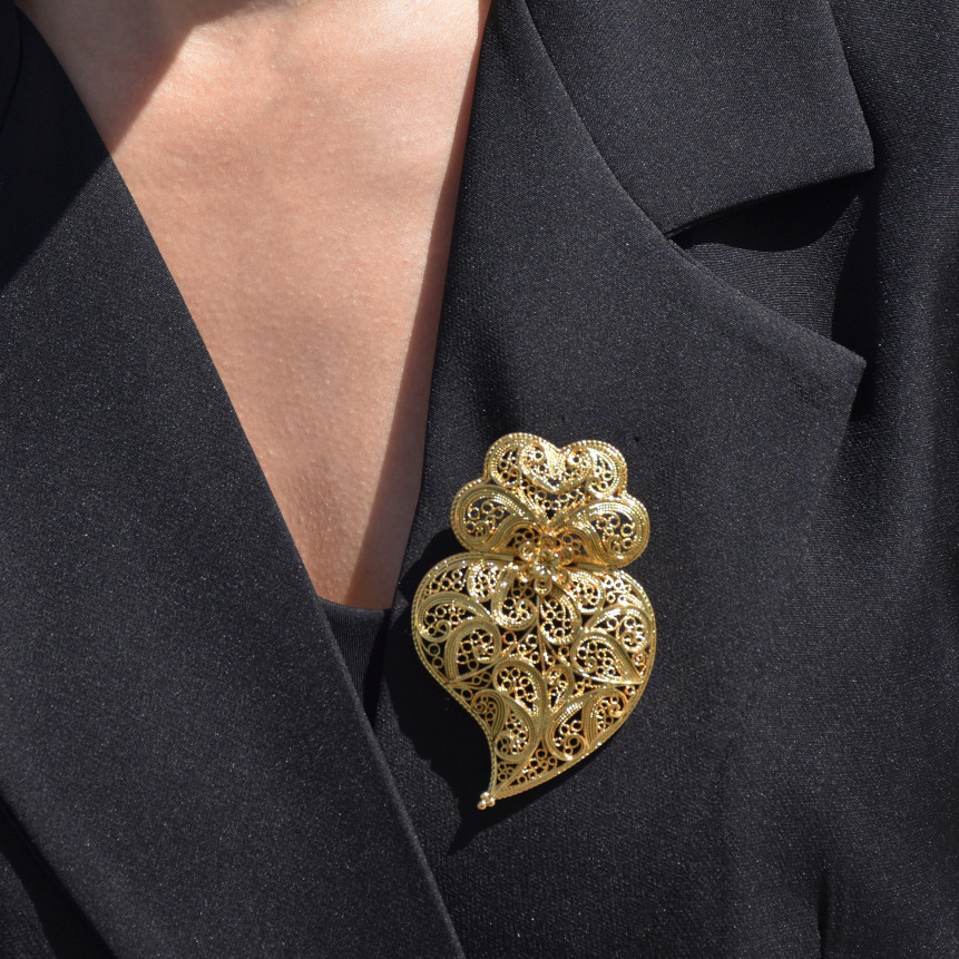Encantos pin heart Viana