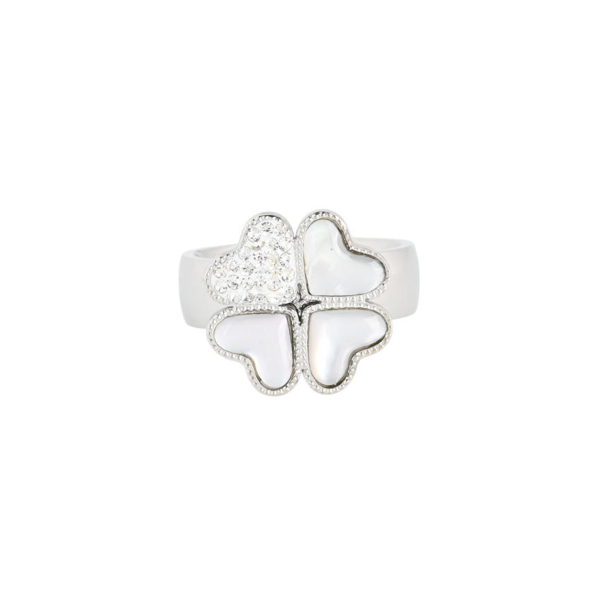 Glamour ring with clover