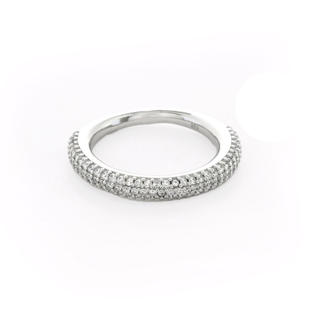 BeLove ring with zirconia