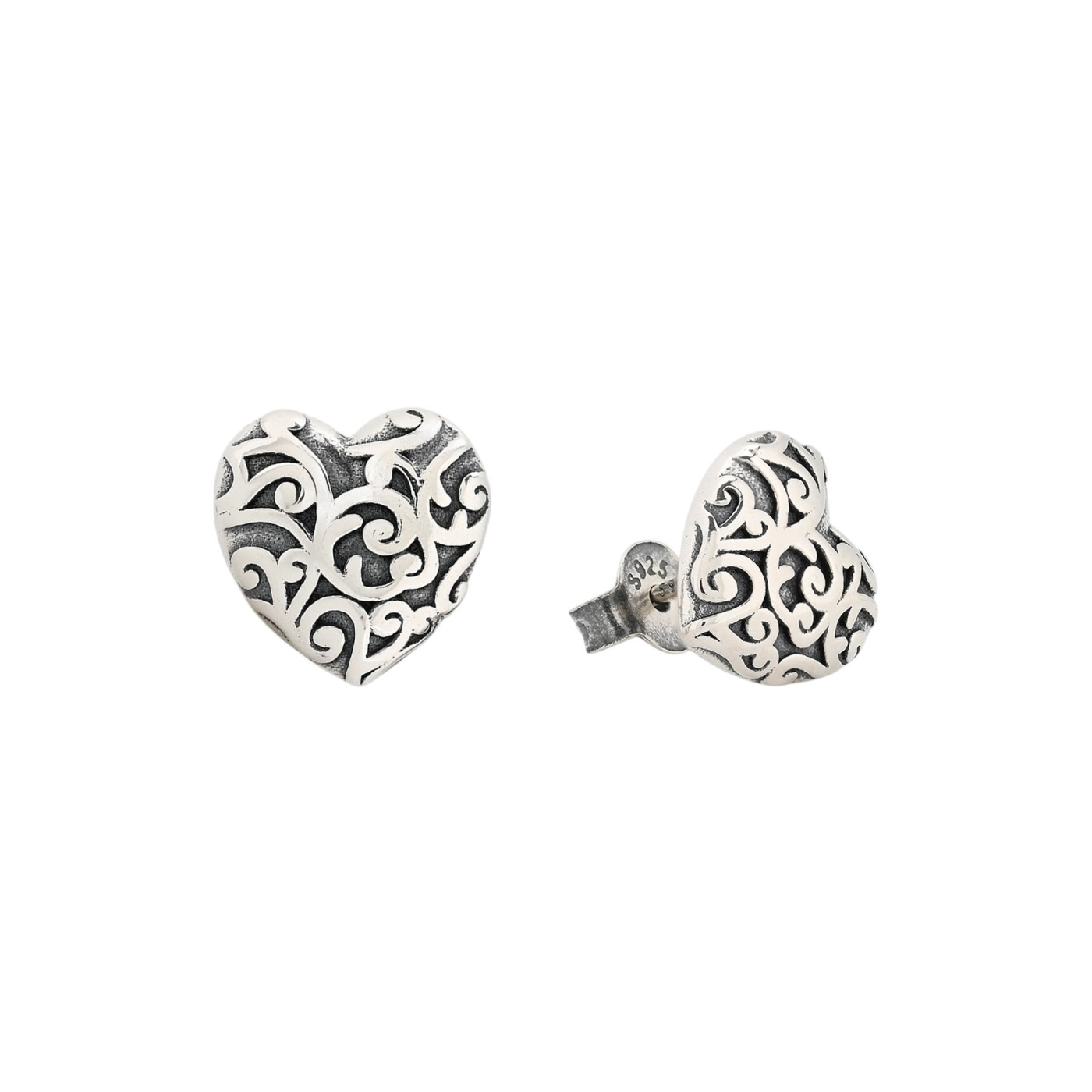 Luxury ring with designed shapes
