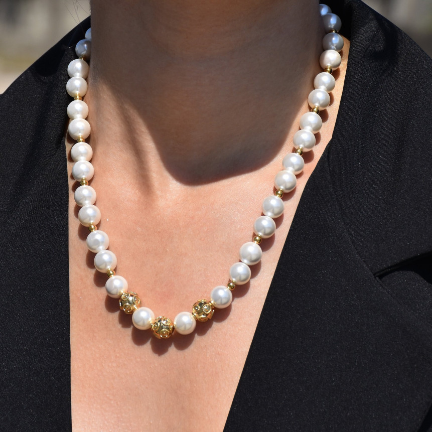 Gold plated pearls necklace bolas de viana GB