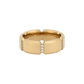 Glamour ring with zirconias