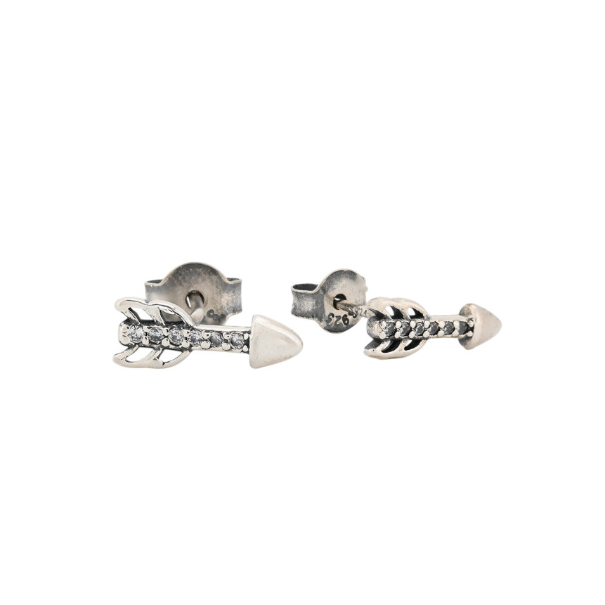 Luxury spike earrings with Cupid\'s arrow