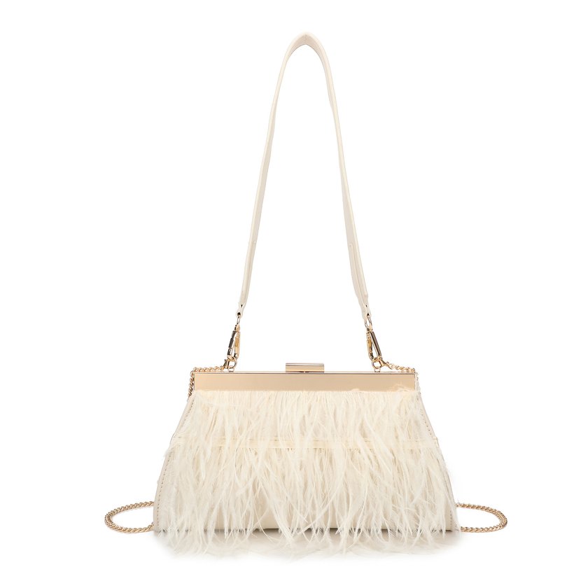 Bolso de hombro con plumas