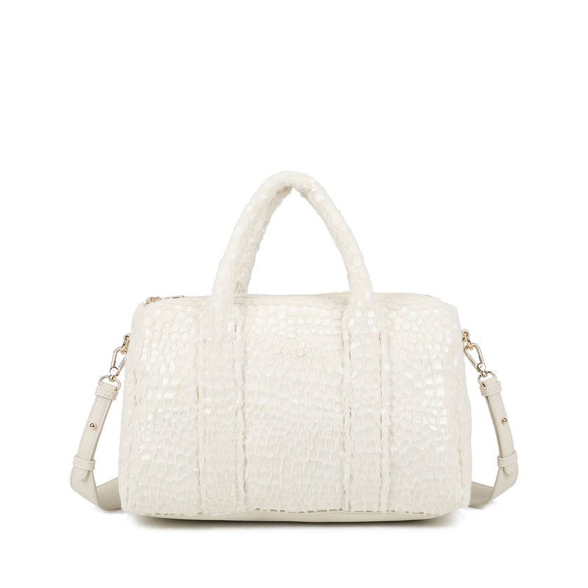 Bolso bandolera con peluche y charol