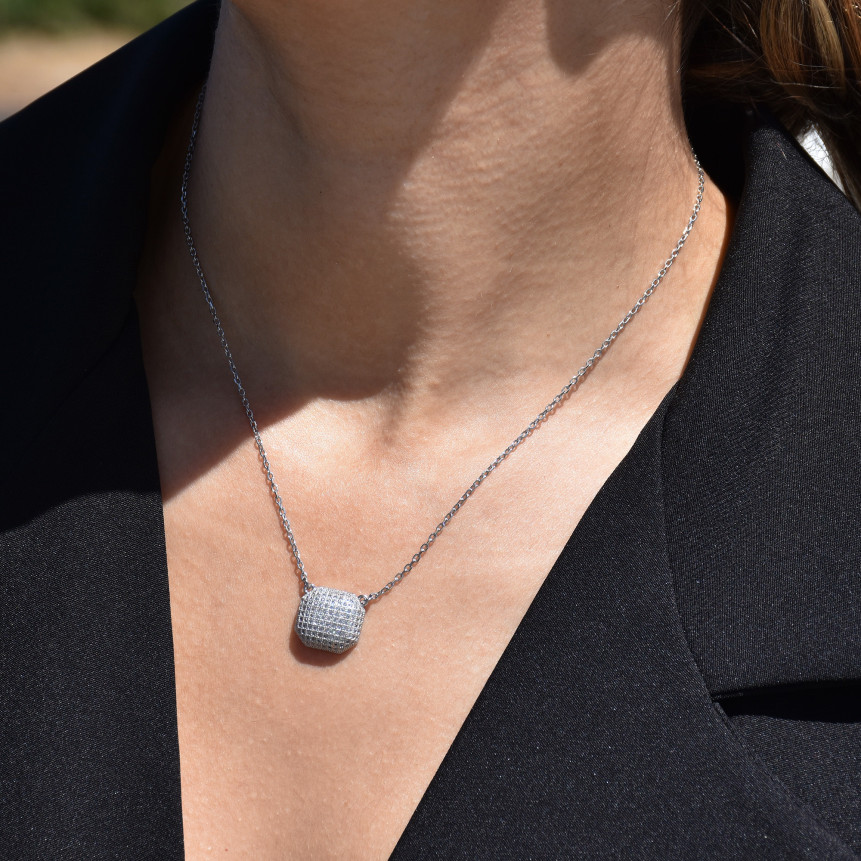 Collar BeLove con circonitas