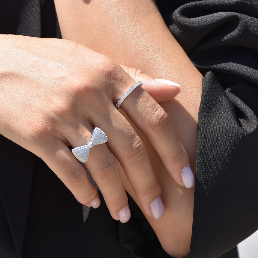 BeLove ring with zircons