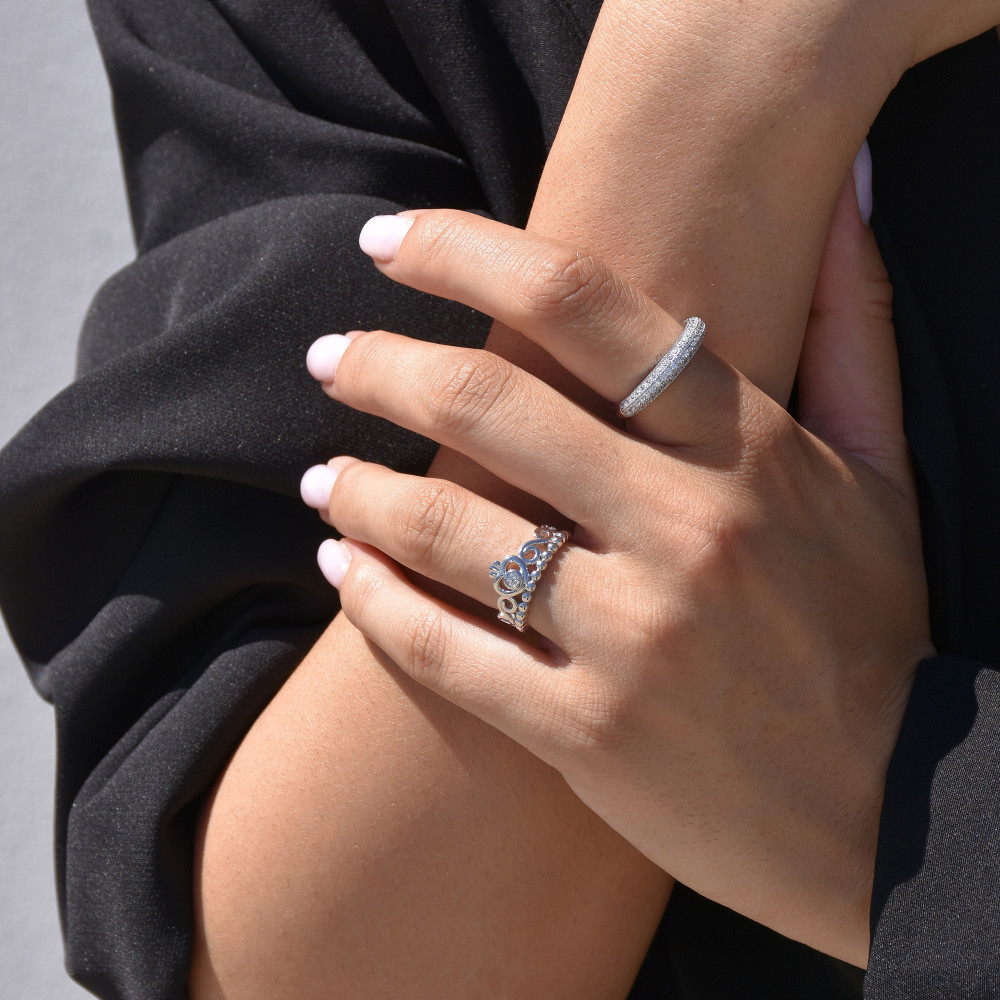 BeLove ring with zircons
