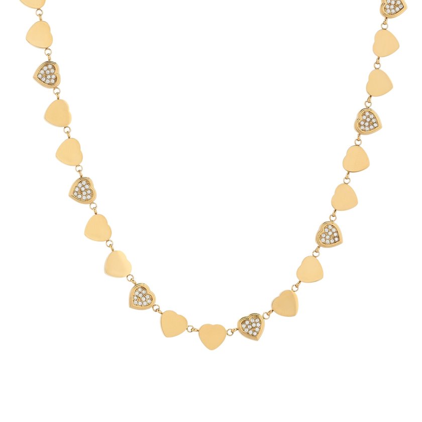 Delicate necklace with hearts