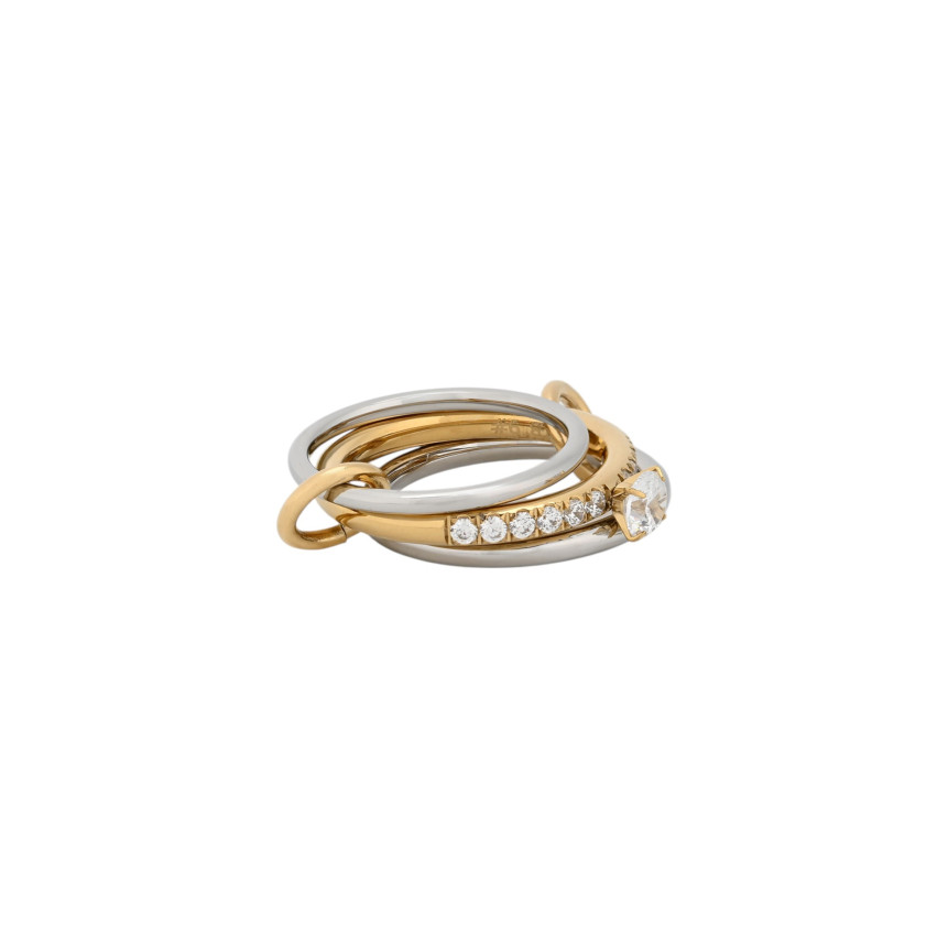 Glamour ring with three circles