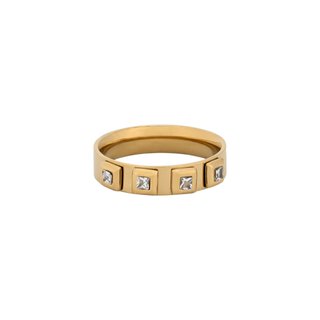 Glamour ring with stones
