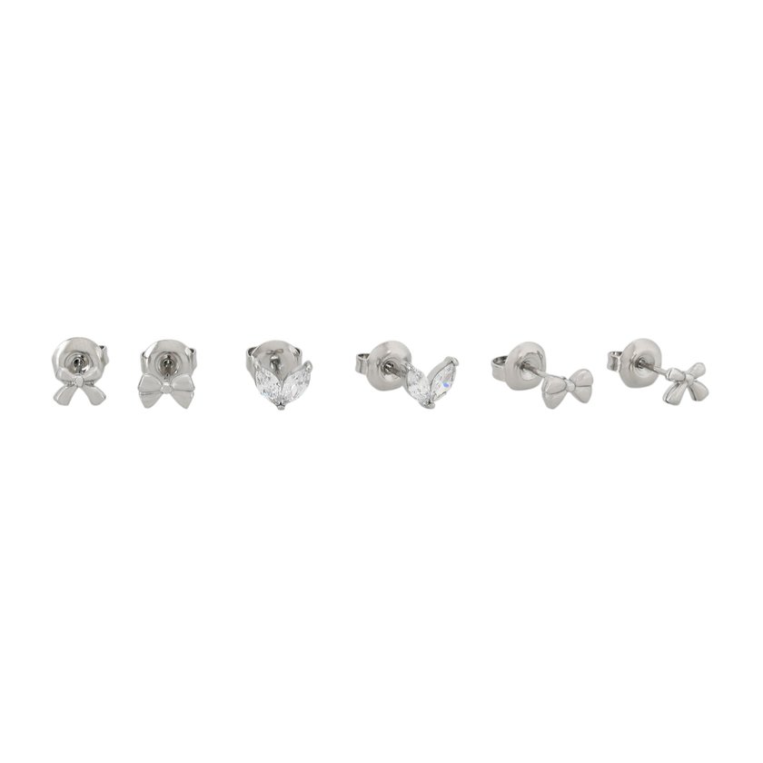 Pack of small earrings