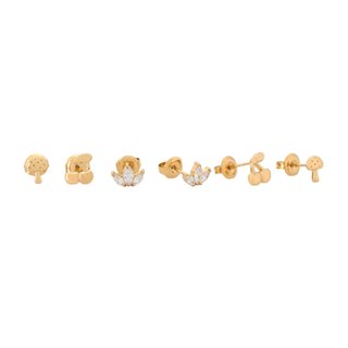 Pack of small earrings