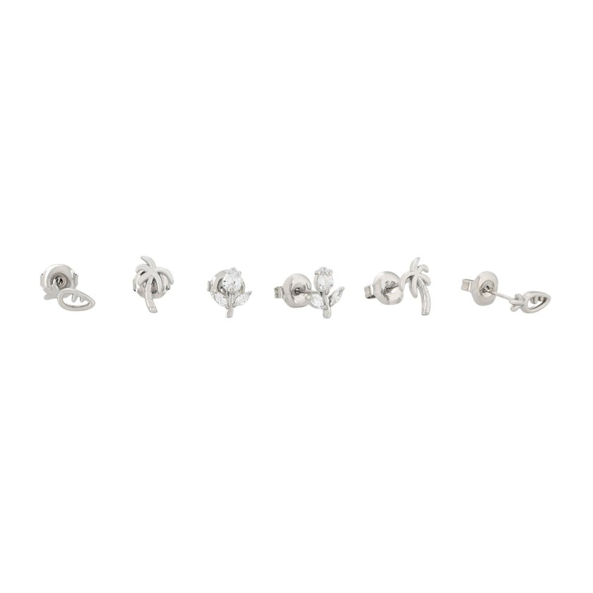 Pack of small earrings