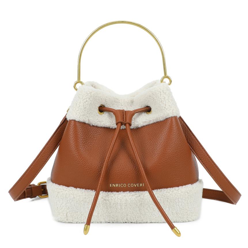 Bolso de mano con peluche