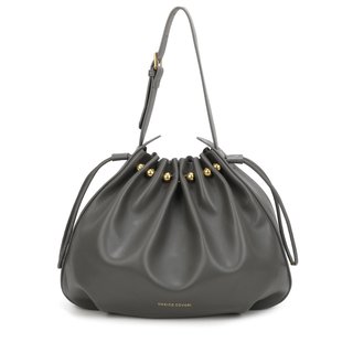 Sac à main à bandoulière avec petits clous dorés