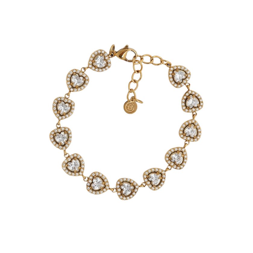 Delicate bracelet with hearts