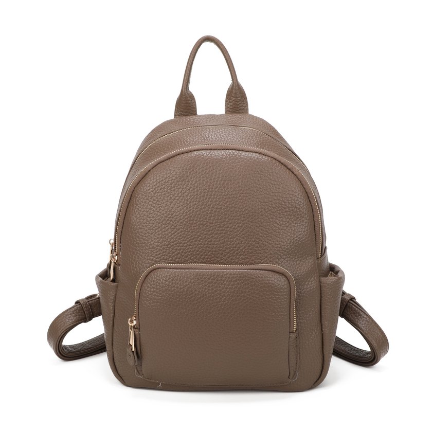 Mochila com vários fechos