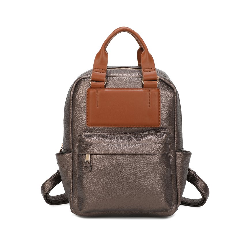 Sac à dos avec bretelles et détail marron