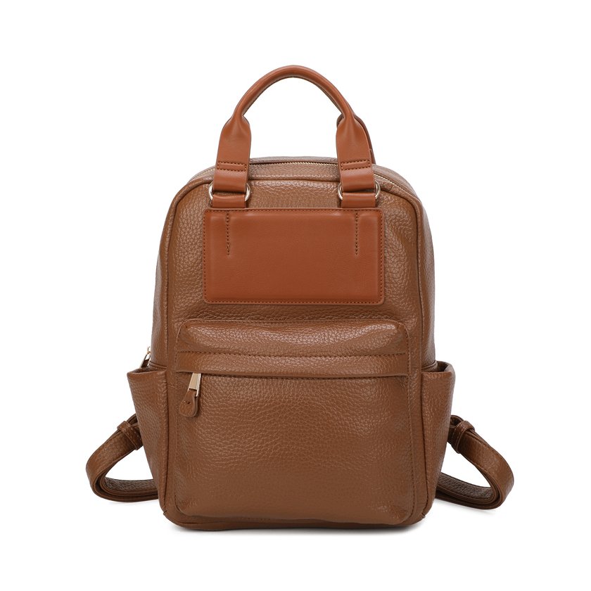 Backpack with Straps and Brown Detail