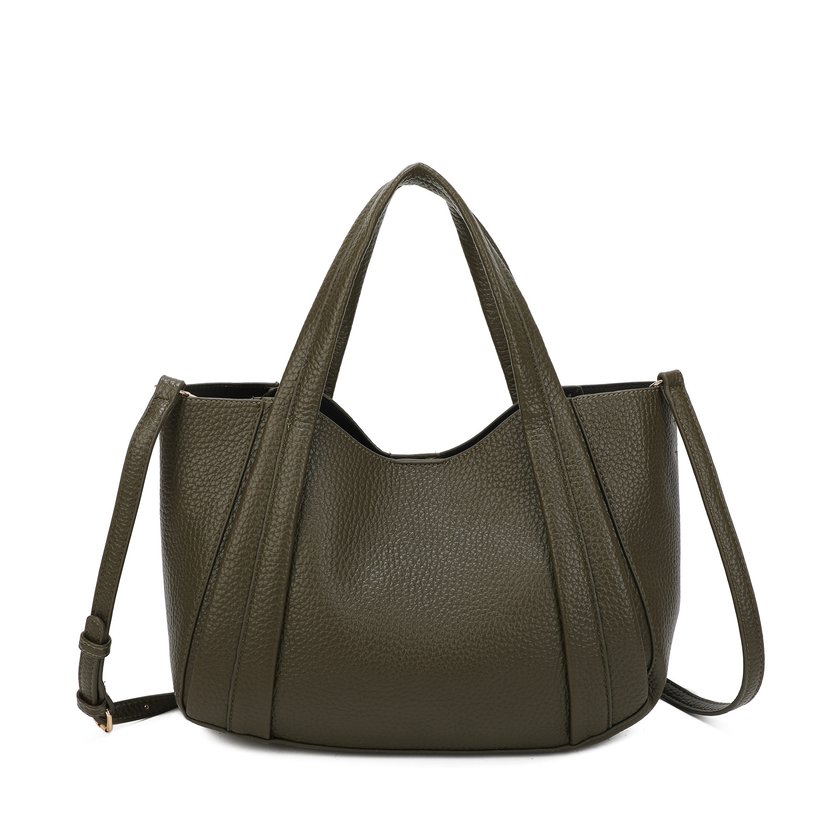 Bolso de mano con botón