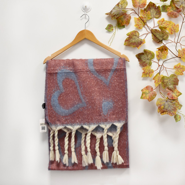 Heart scarf with braided fringe GB