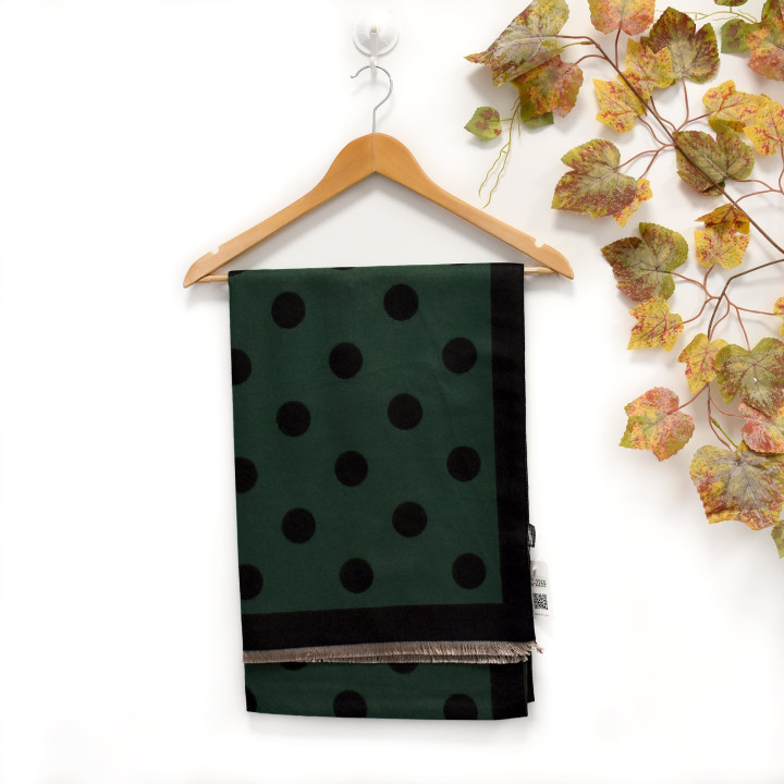 Scarf with polka dot pattern GB